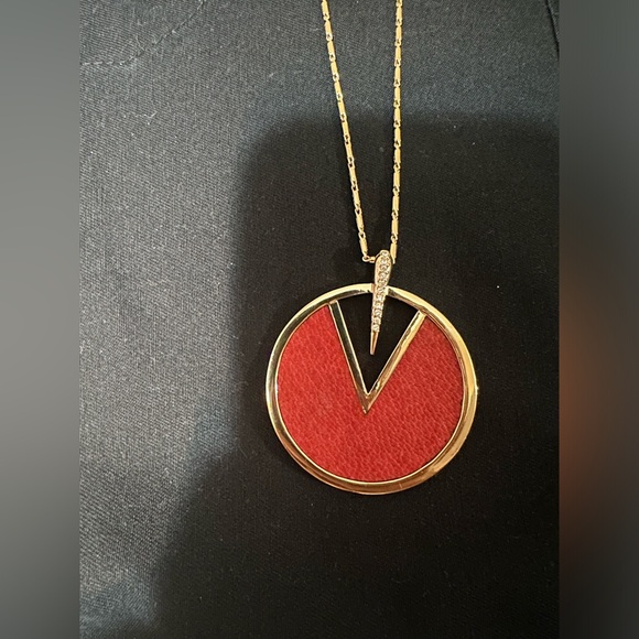 Vince Camuto Long Necklace - Picture 4 of 5